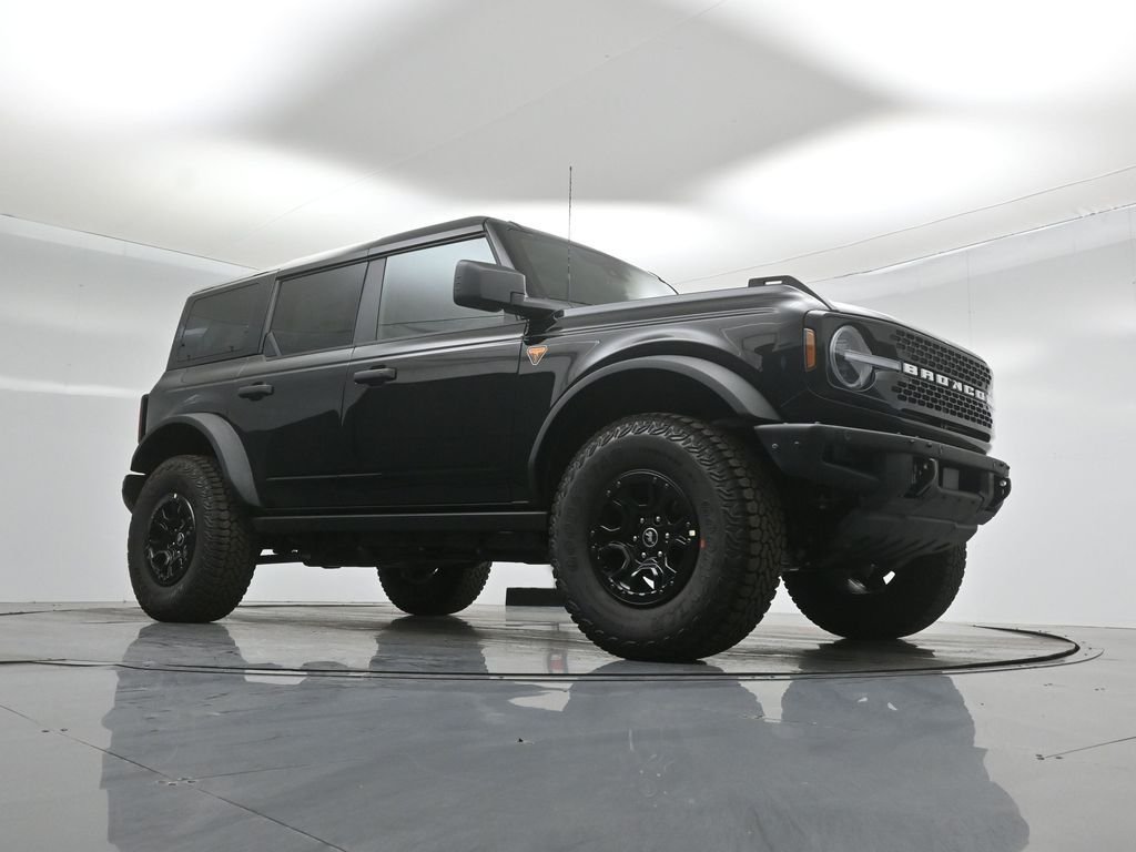 New 2026 Shadow Black Ford Badlands image 3