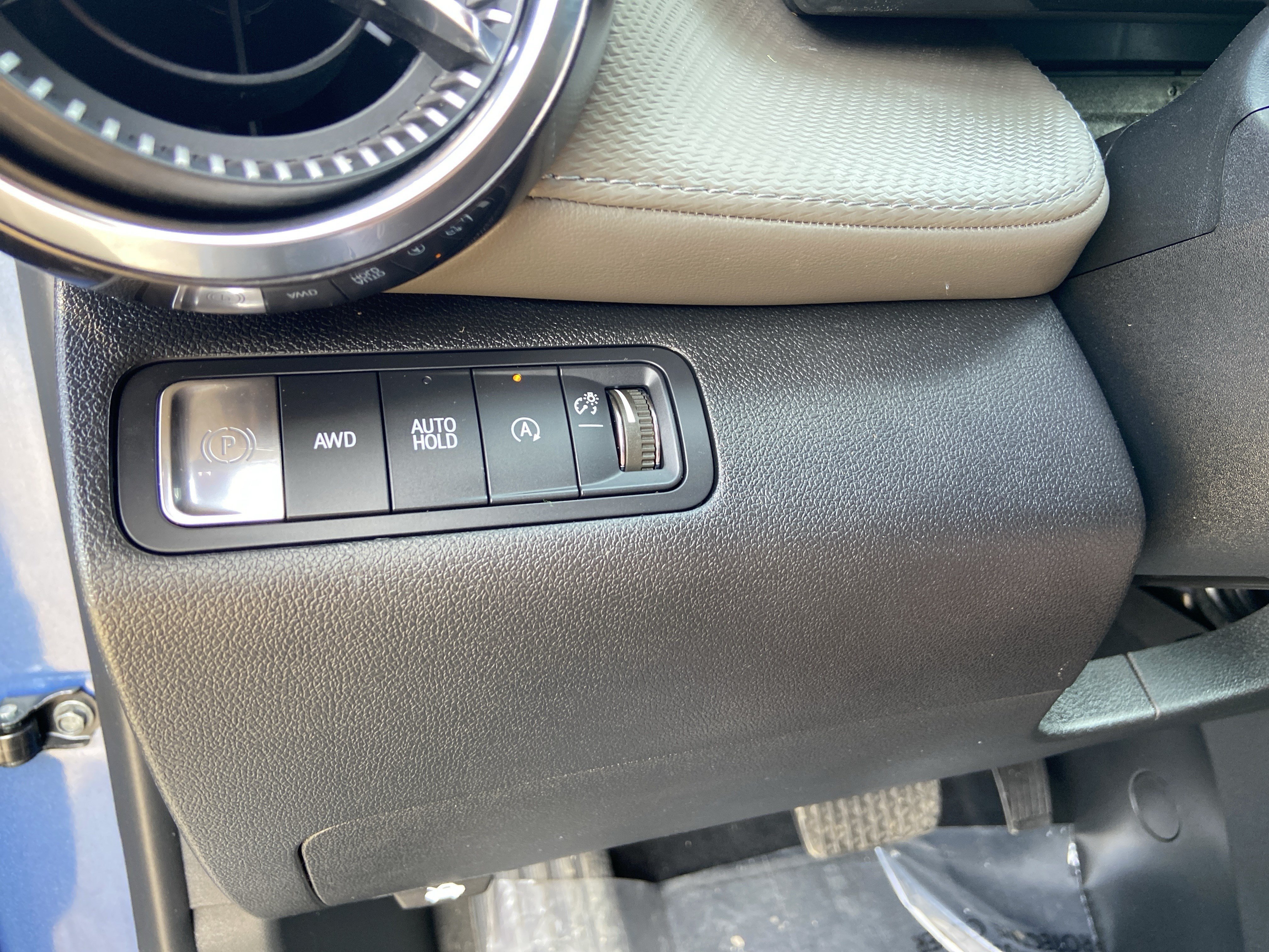 Used 2025 Lakeshore Blue Metallic Chevrolet AWD LT image 47