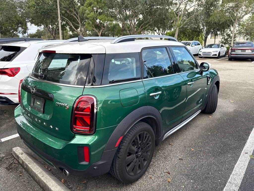 Used 2024 Green MINI Signature image 4