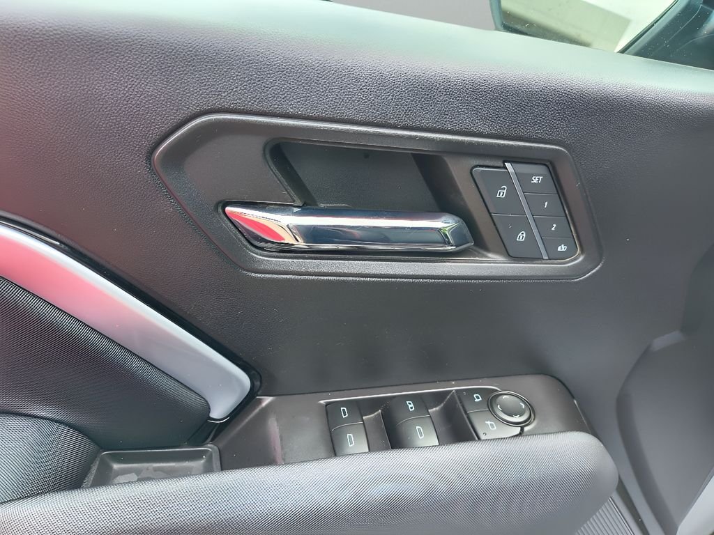2023 Chevrolet Colorado Z71 - Photo 9