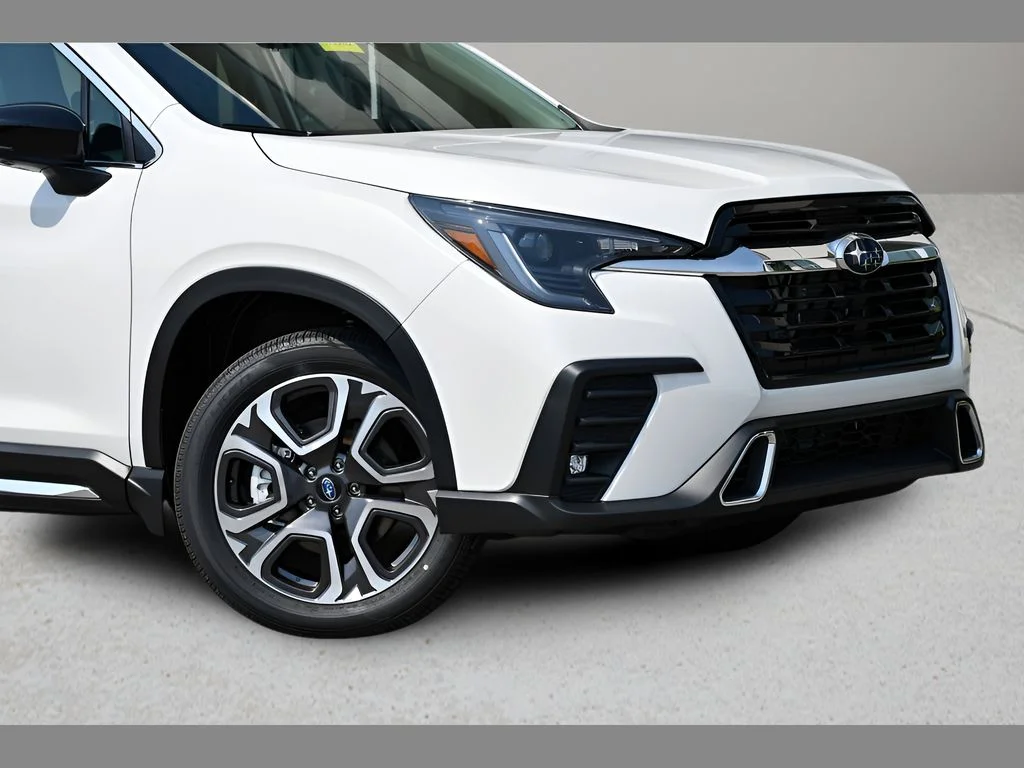 New 2026 CRYSTAL WHITE PEARL Subaru Touring 7-Passenger image 10