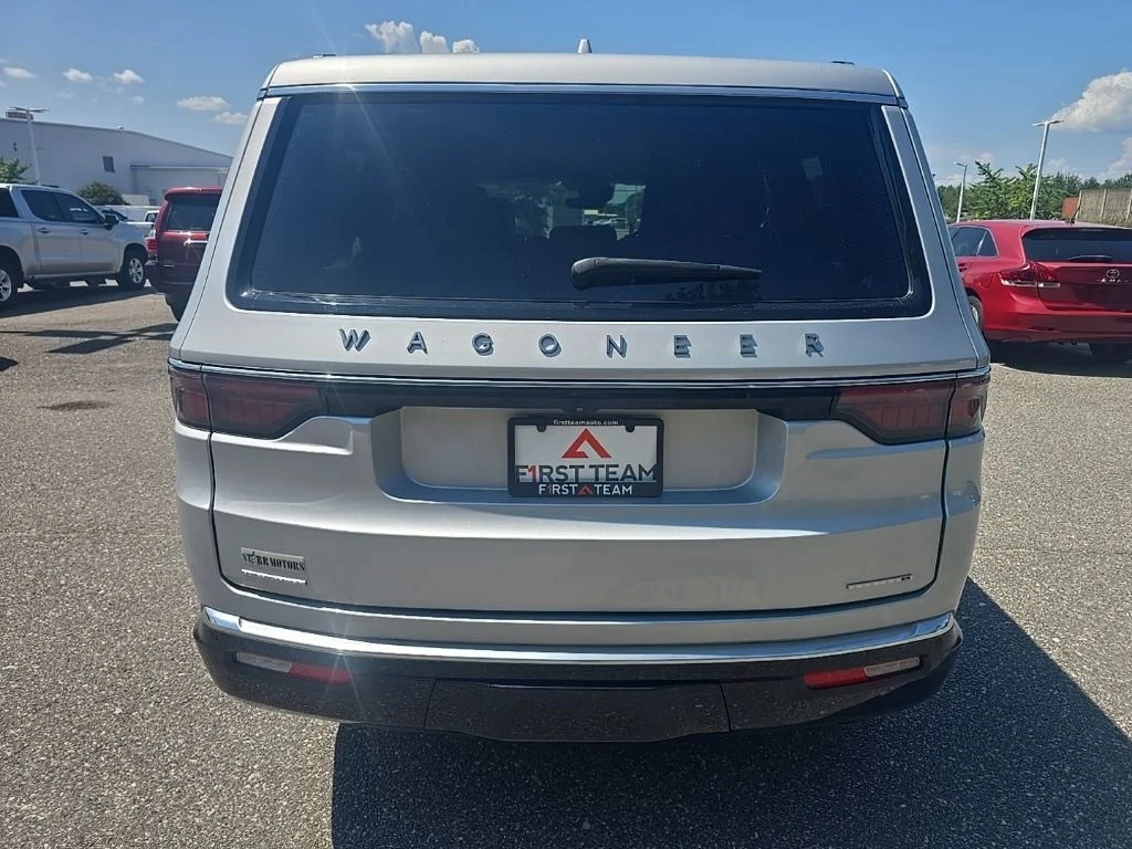 Used 2023 Silver Jeep Series II image 6