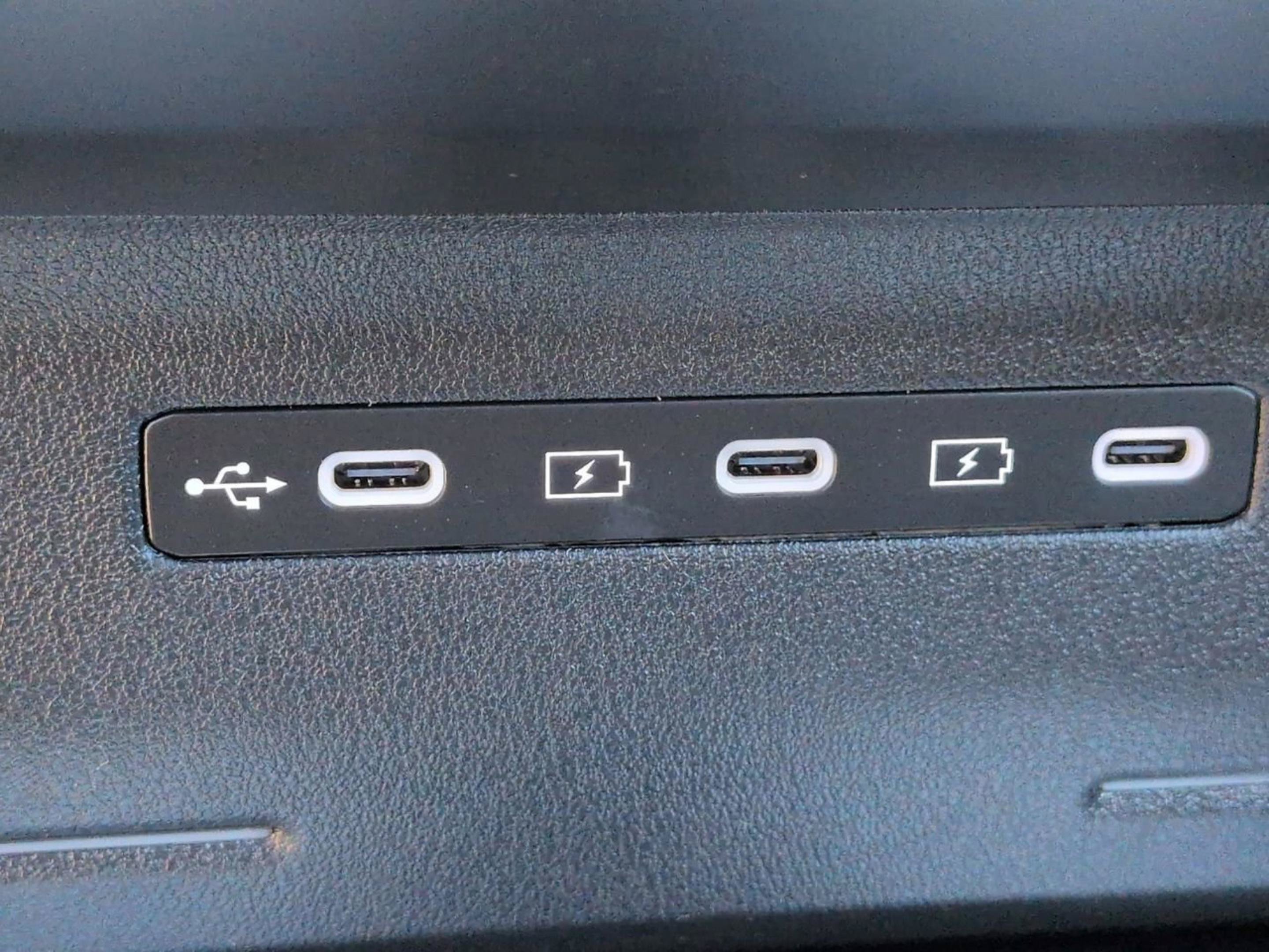 New 2027 Ebony Black Kia X-Pro SX Prestige image 24