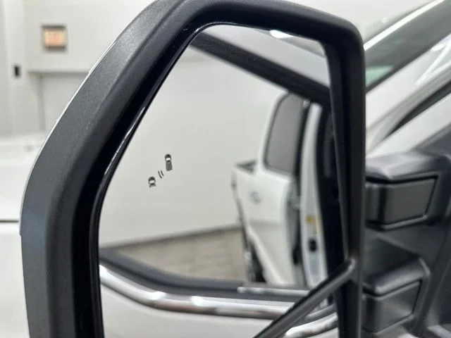 New 2026 Star White Metallic Tri-Coat Ford F-350® Lariat® image 42