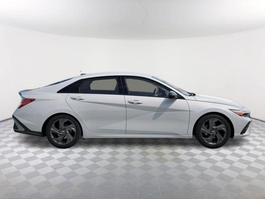 New 2026 White Hyundai SEL Sport image 7