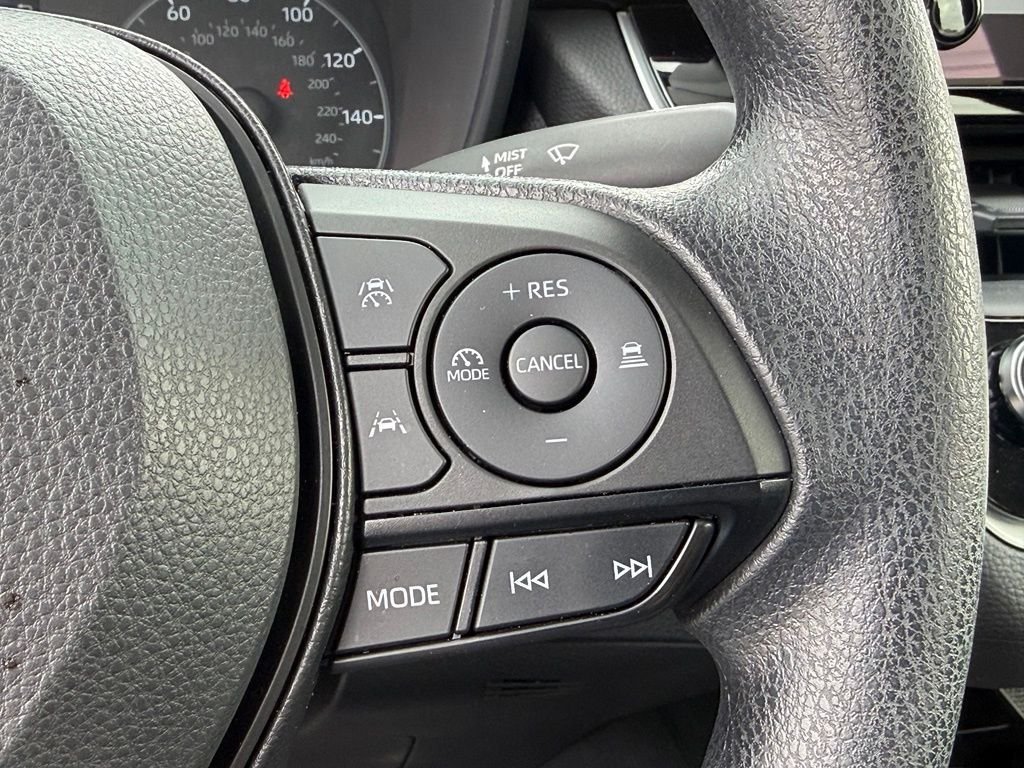 2025 Toyota Corolla LE - Photo 23