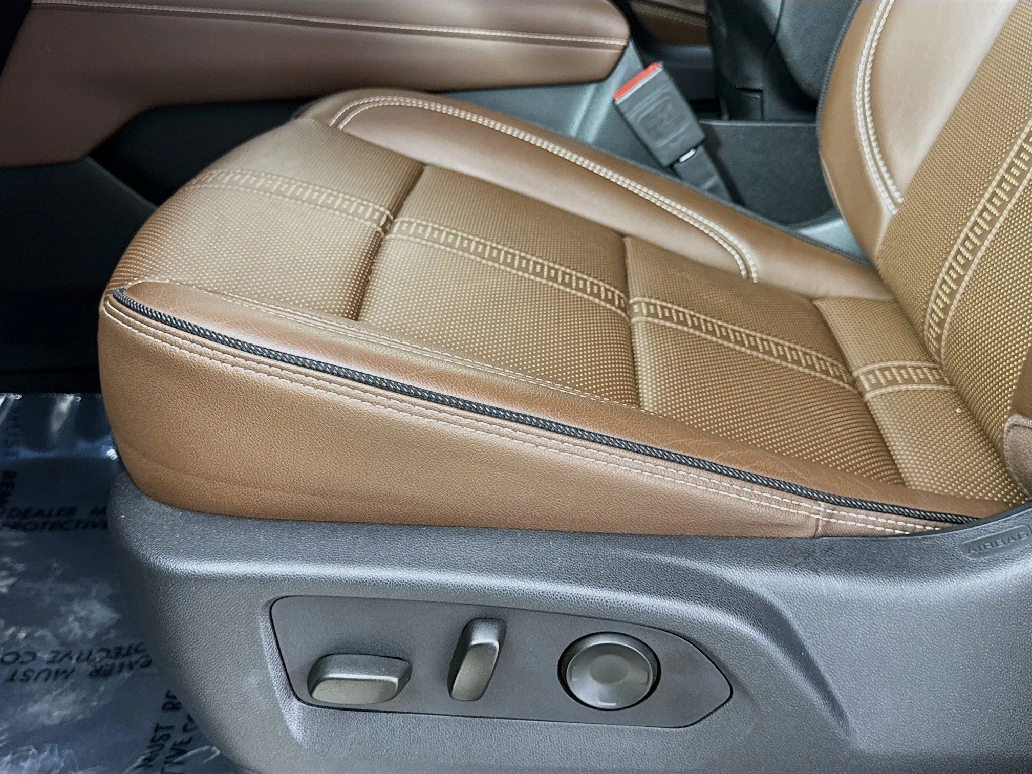 Used 2025 Black Chevrolet High Country image 22