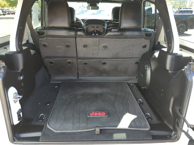 Used 2024 White Jeep Rubicon image 22
