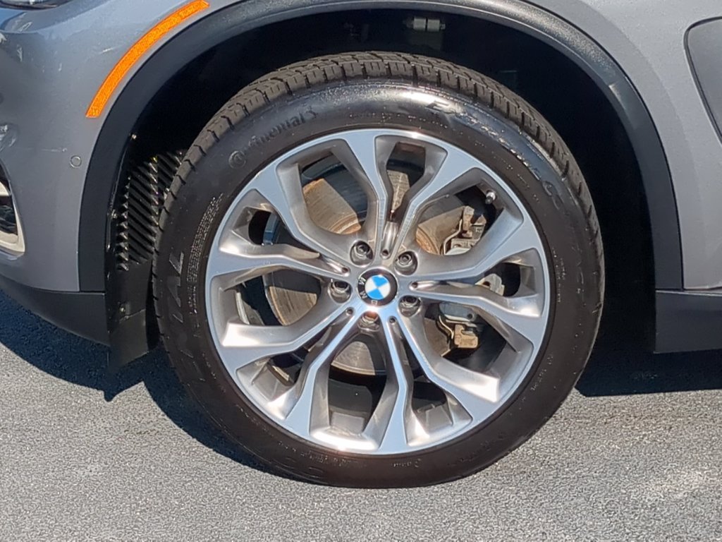Used 2018 Silver BMW xDrive50i image 10