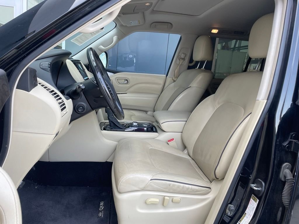 Used 2020 Black INFINITI LUXE image 11