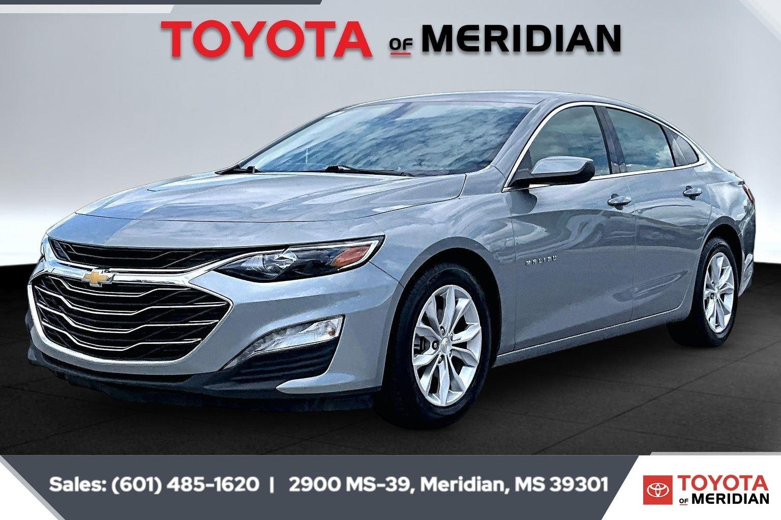 Used 2024 Sterling Gray Metallic Chevrolet LT image 10