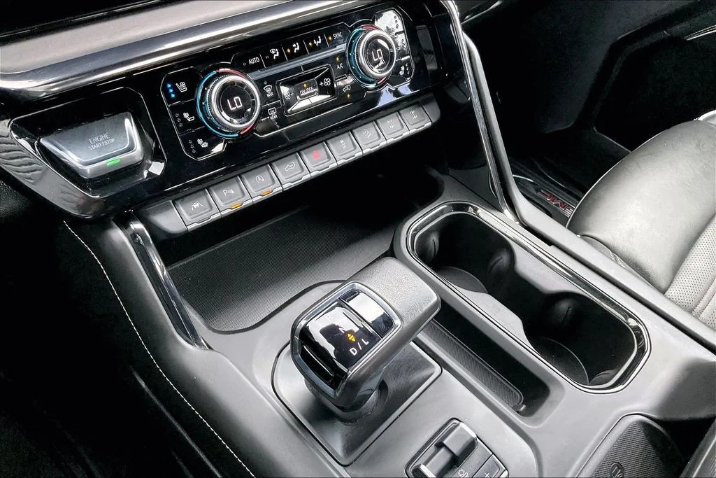 Used 2022 Black GMC AT4X image 25