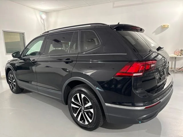 Used 2023  Volkswagen 2.0T S image 6