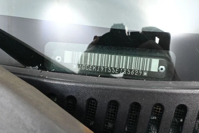 Used 2003 Green Chevrolet LS image 39