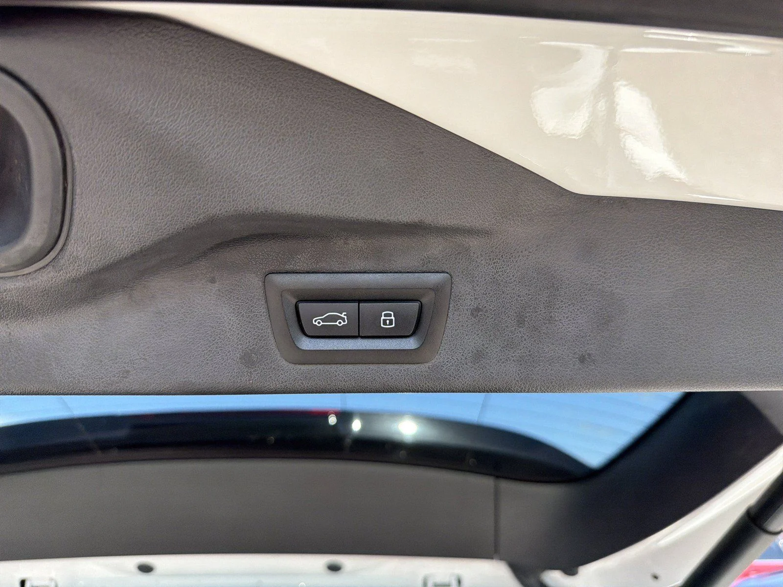 Certified Used 2024 Alpine White BMW M60i image 12