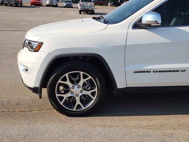 Used 2022 White Jeep Limited 4x4 image 8