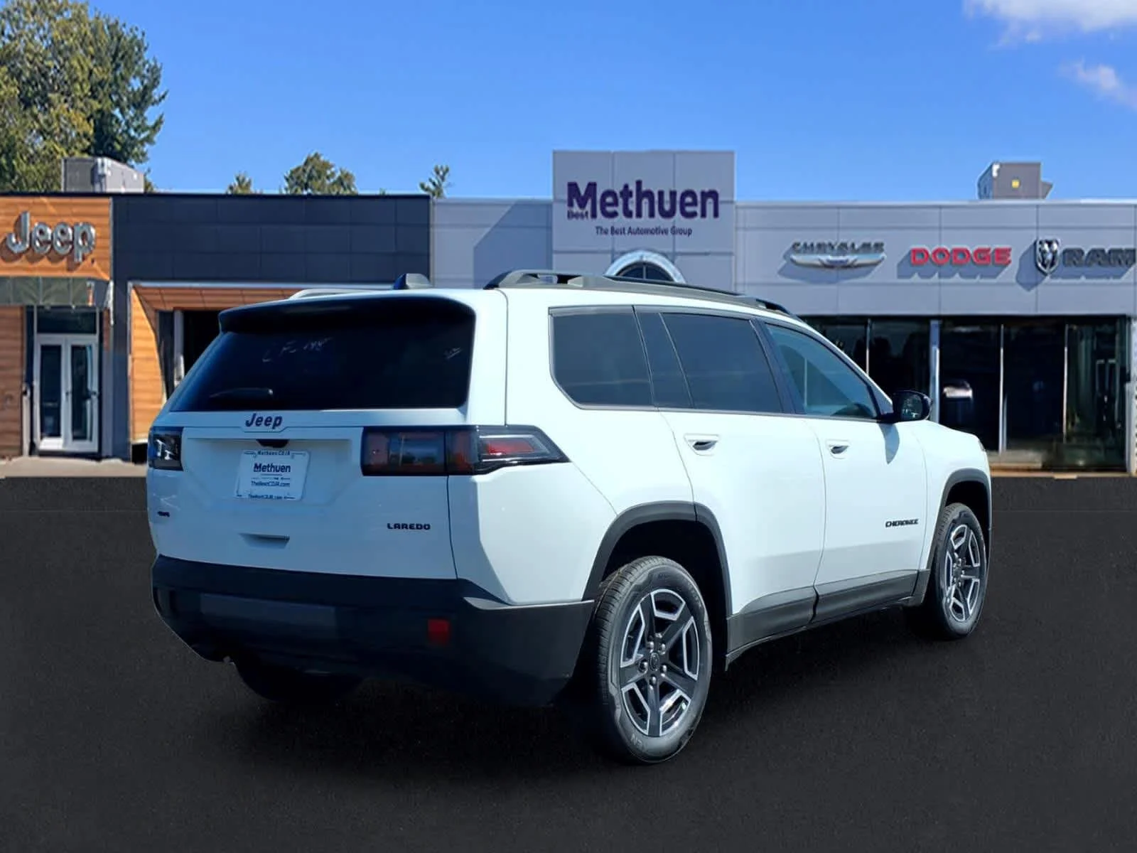 New 2026 Bright White Clearcoat Jeep Laredo image 7