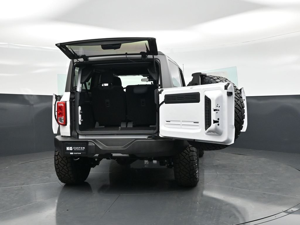 New 2026 Oxford White Ford Base image 27