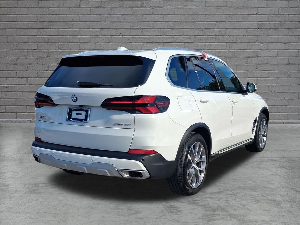 Used 2026 White BMW sDrive40i image 10