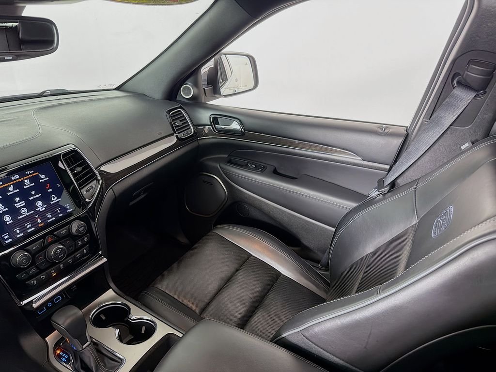 Used 2019 Ivory 3-Coat Jeep Overland image 25