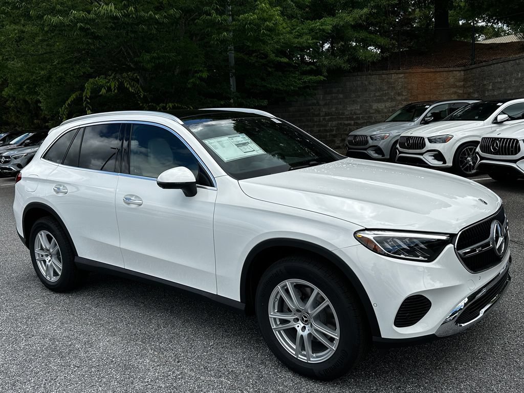 New 2026 Polar White Mercedes-Benz GLC 300 image 40