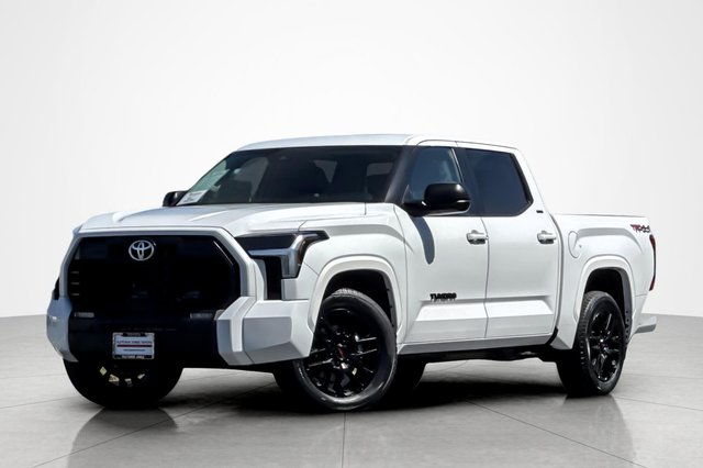 2024 Toyota Tundra 4WD SR5