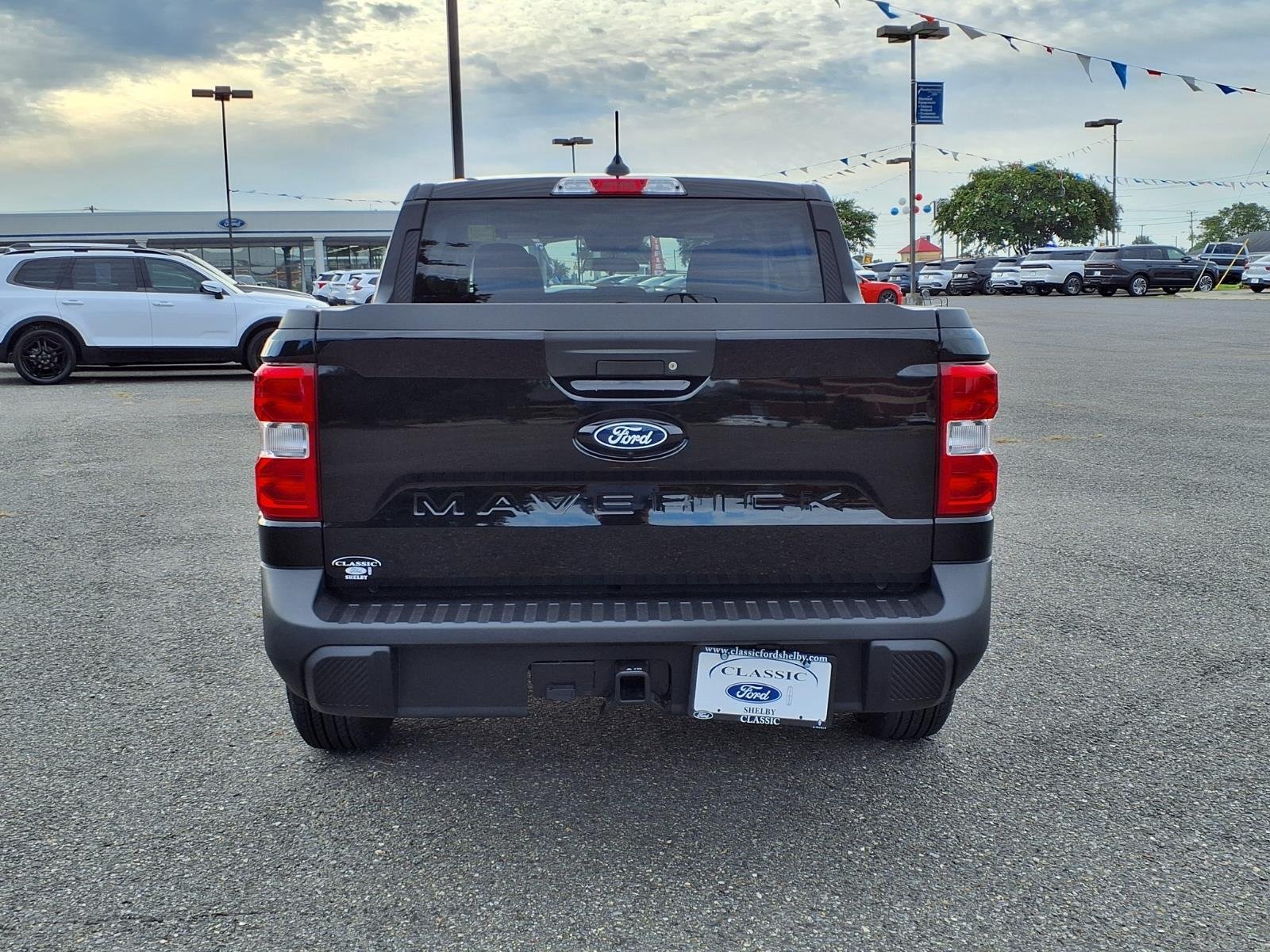 New 2026 Shadow Black Ford XL image 9