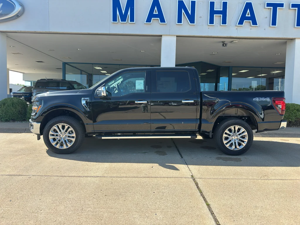 New 2026 Agate Black Metallic Ford XLT image 9