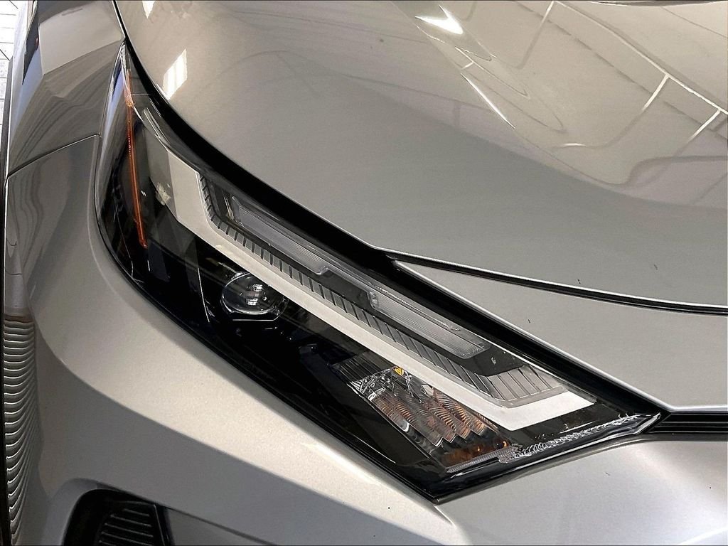 Used 2025 Silver Sky Metallic Toyota LE image 32