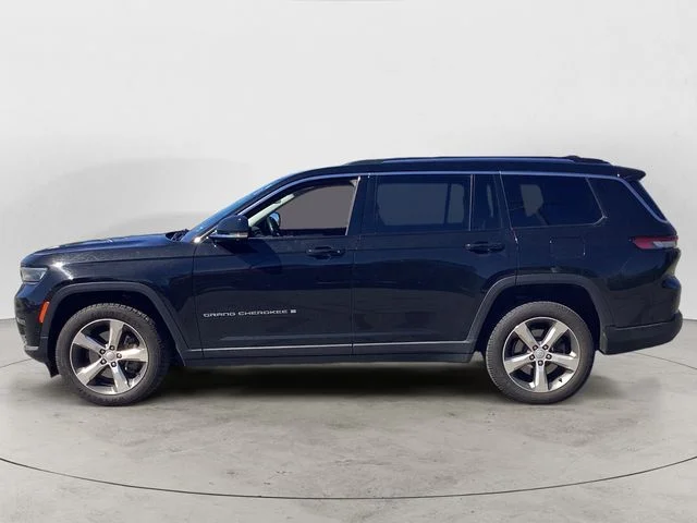 Used 2021 Diamond Black Jeep Limited image 2
