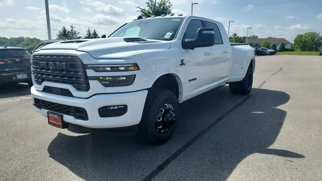New 2026 Bright White Clear-Coat Exterior Paint RAM Limited image 21