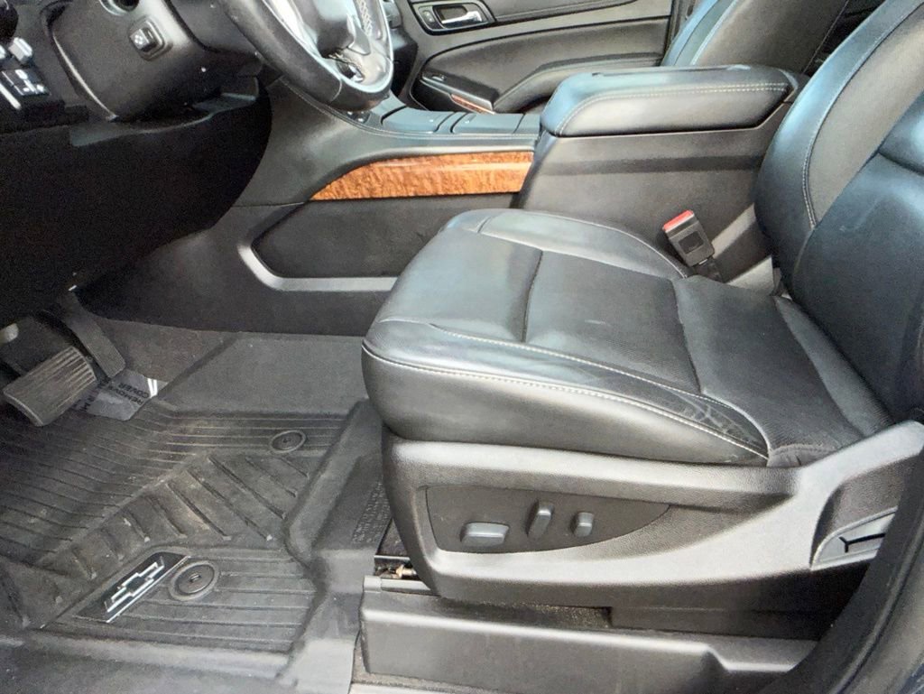 Used 2019 SHADOW GRAY METALLIC Chevrolet Premier image 15