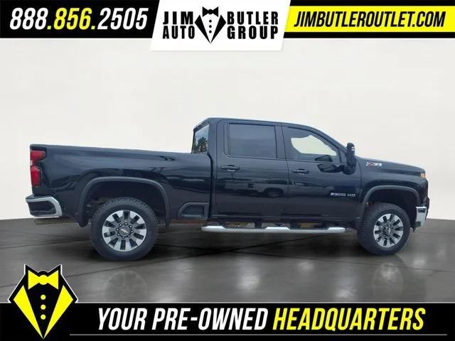 Used 2023 Black Chevrolet LT image 25