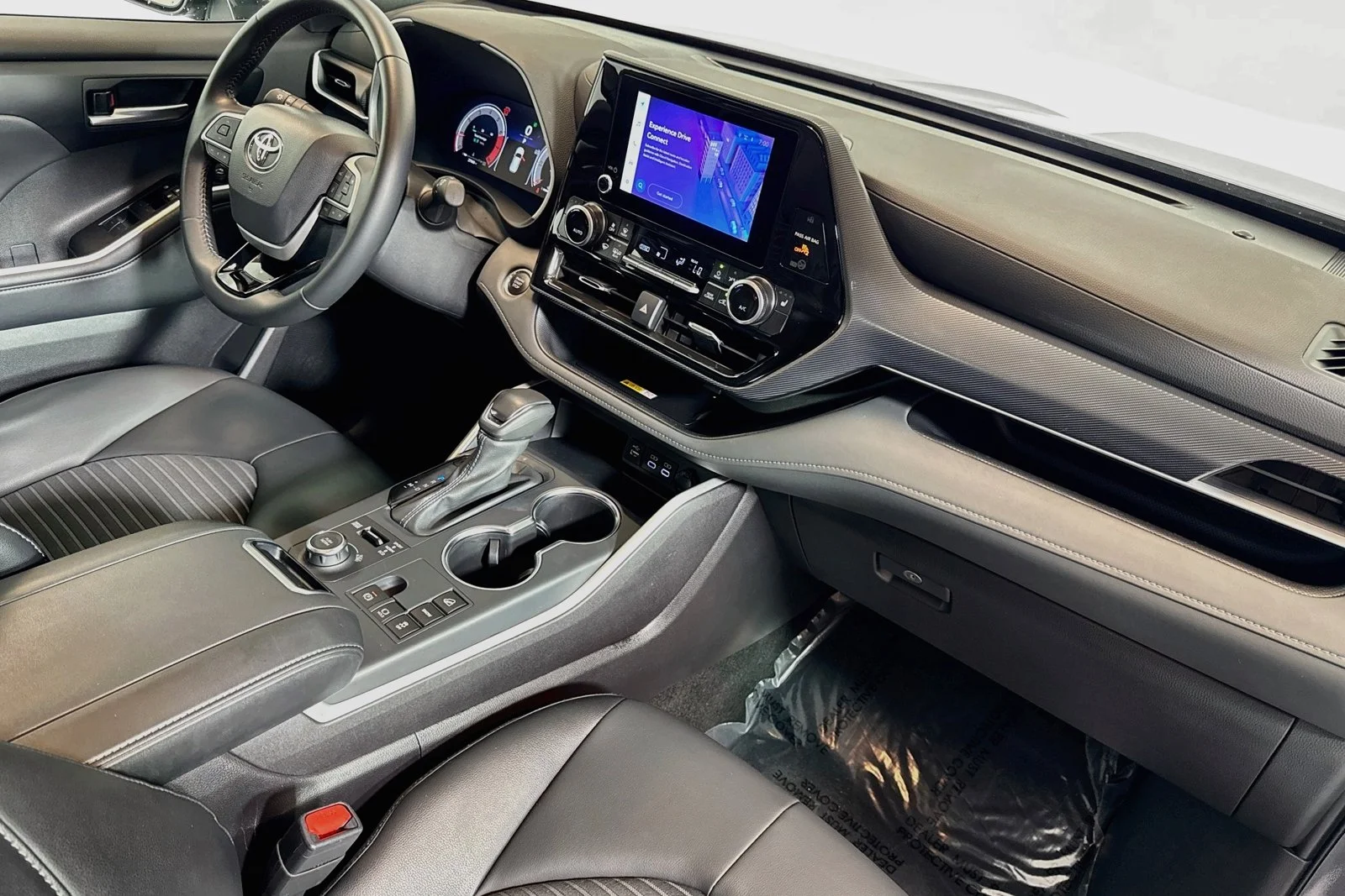 Used 2025 Gray Toyota XSE image 29