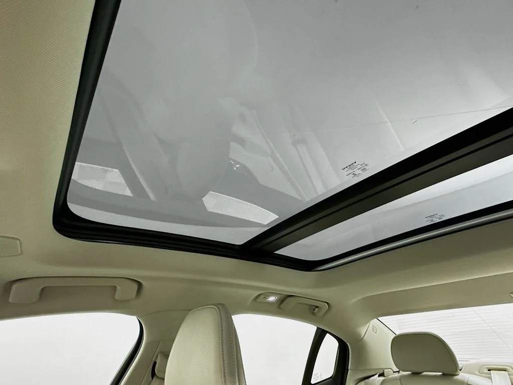 Used 2023 Crystal White Volvo Ultimate image 21