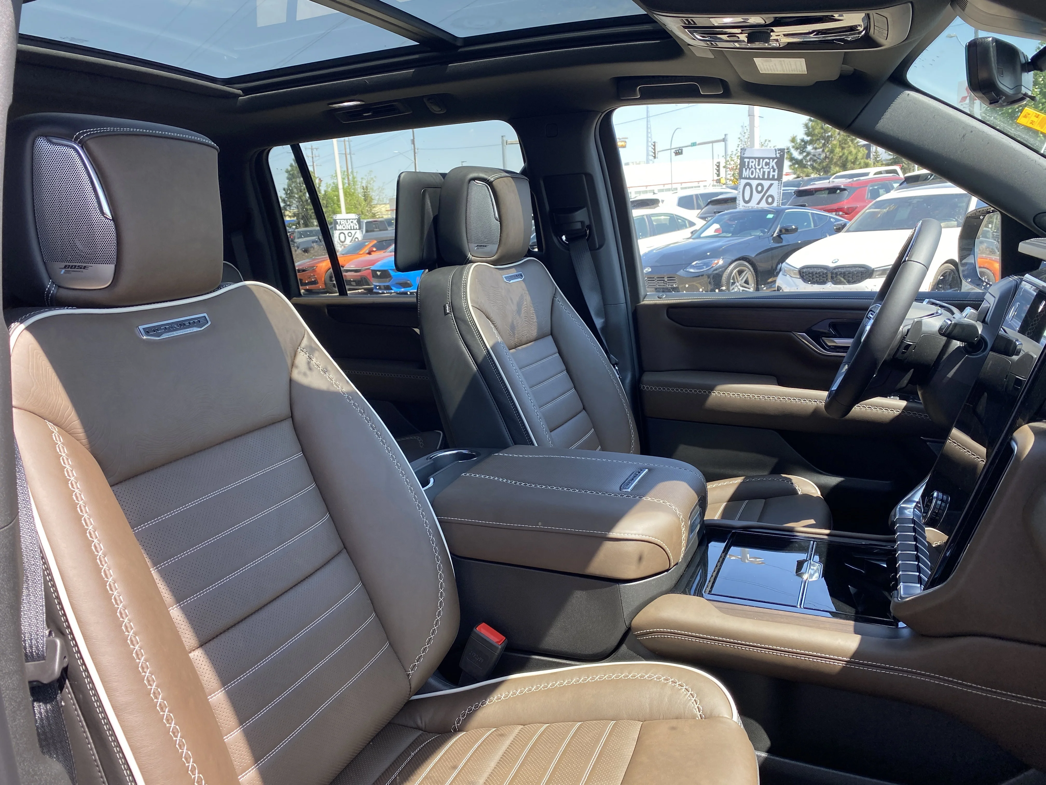 New 2026 ONYX BLACK GMC Denali Ultimate image 32