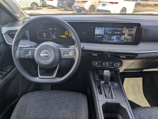 Used 2025 White Nissan SV image 32