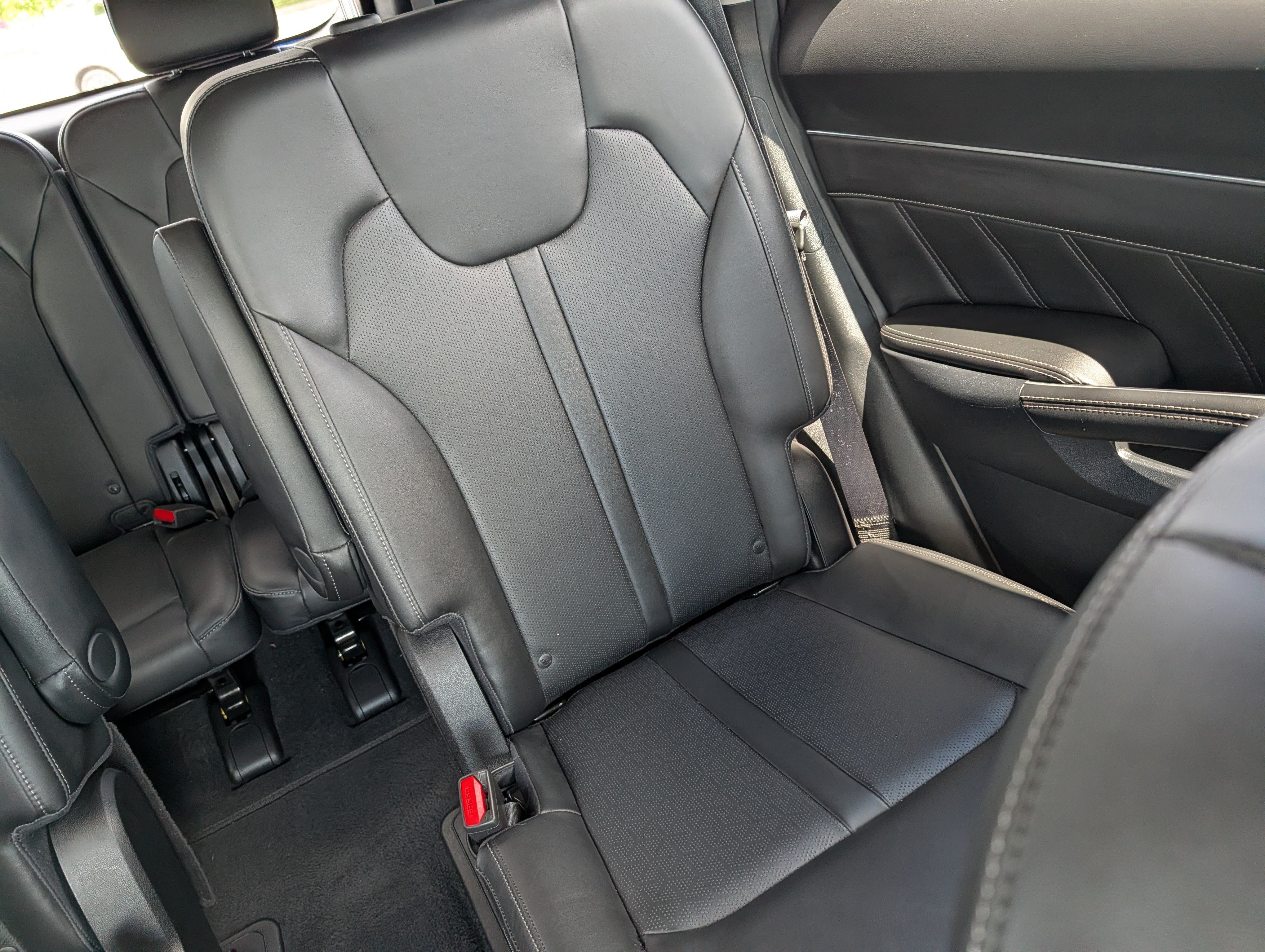 Certified Used 2023 Sapphire Blue Kia SX image 14