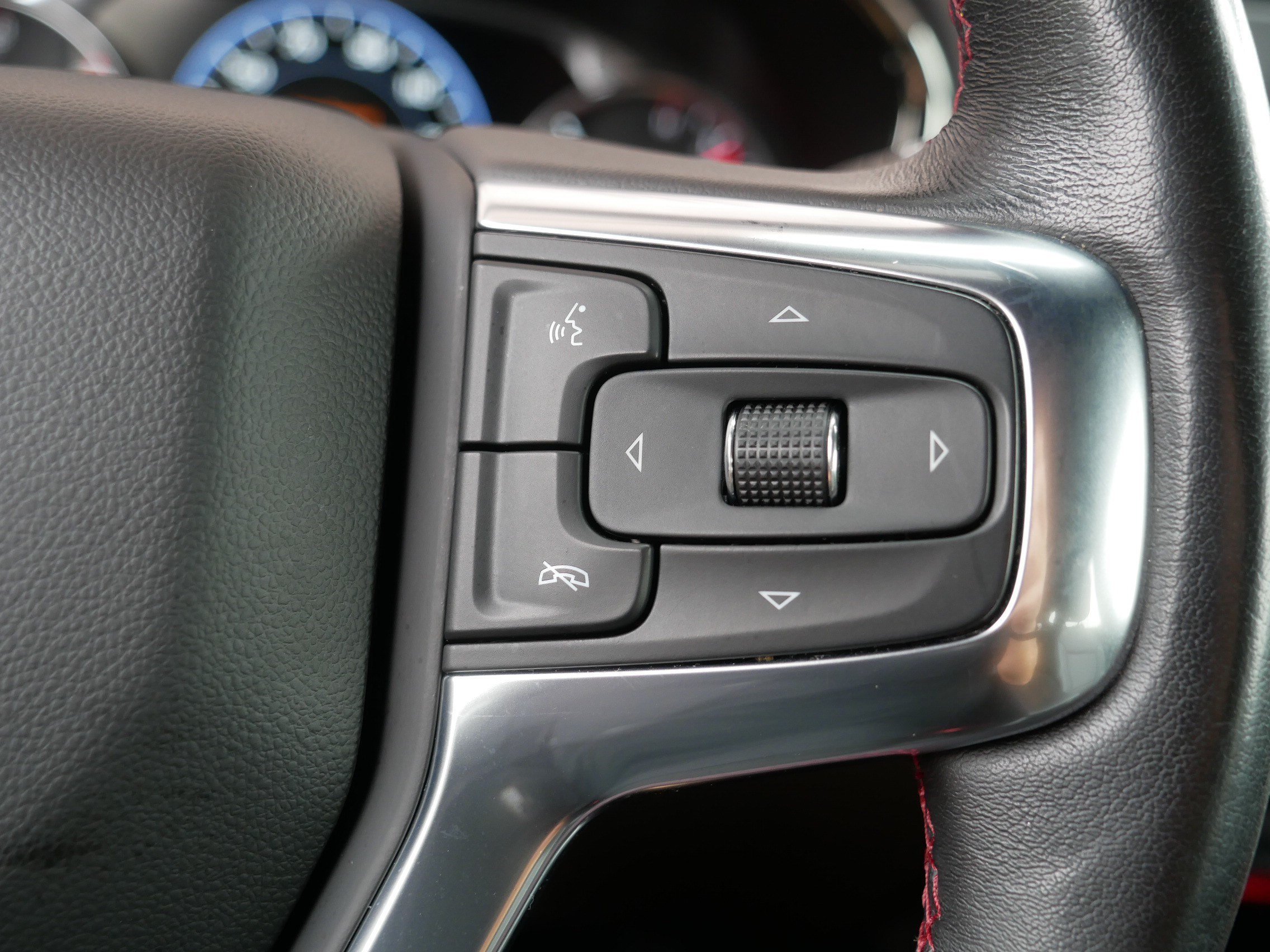 Used 2021 Iron Gray Metallic Chevrolet RS image 28