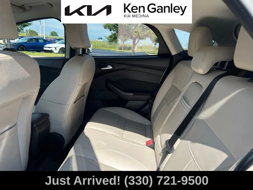Used 2016 Silver Ford Titanium image 10
