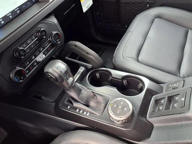2025 Ford Bronco 4-Door Badlands - Photo 9