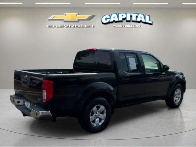 Used 2013 Black Nissan SV image 5