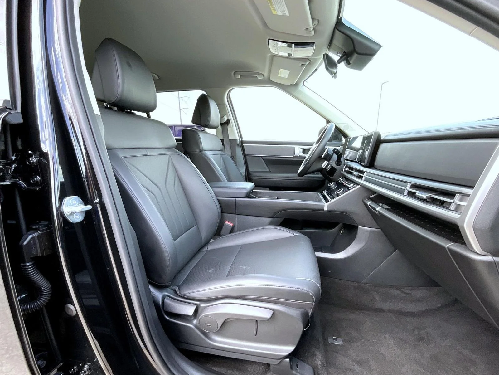 Used 2026 Black Hyundai SEL image 16