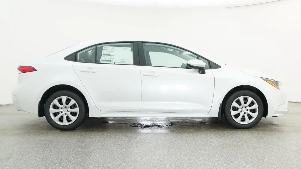 New 2026 Wind Chill Pearl Toyota LE image 24