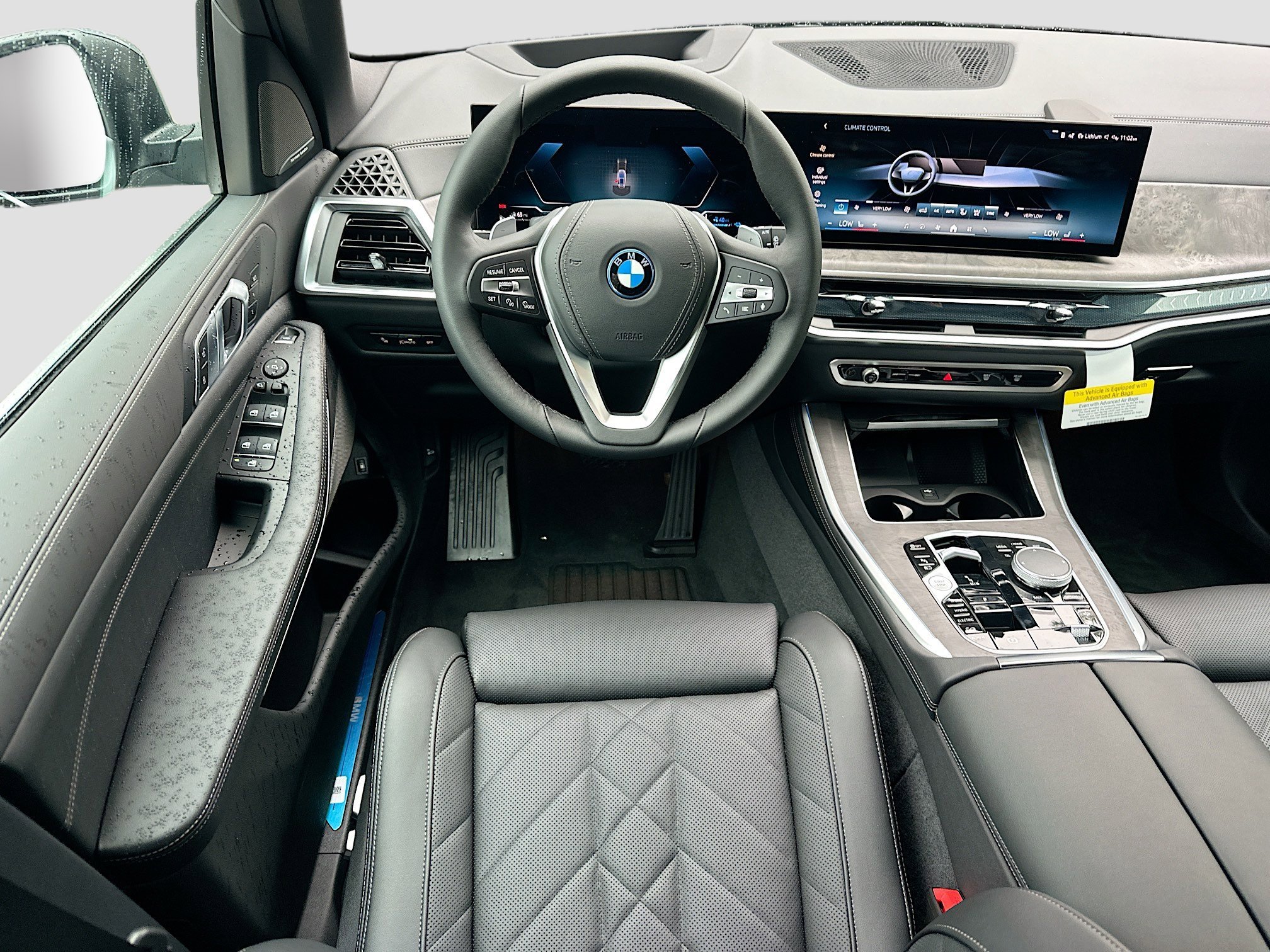 New 2026 Skyscraper Grey Metallic BMW xDrive50e image 17