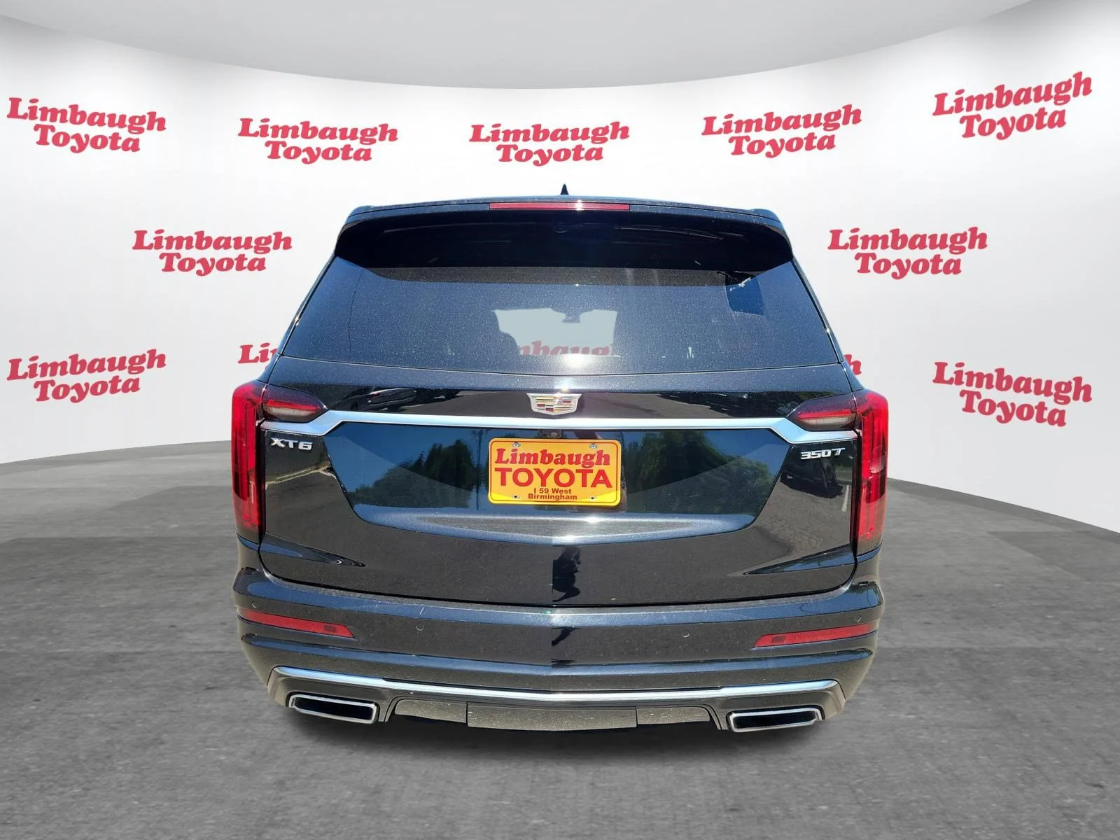 Used 2023 Stellar Black Metallic Cadillac FWD Luxury image 24
