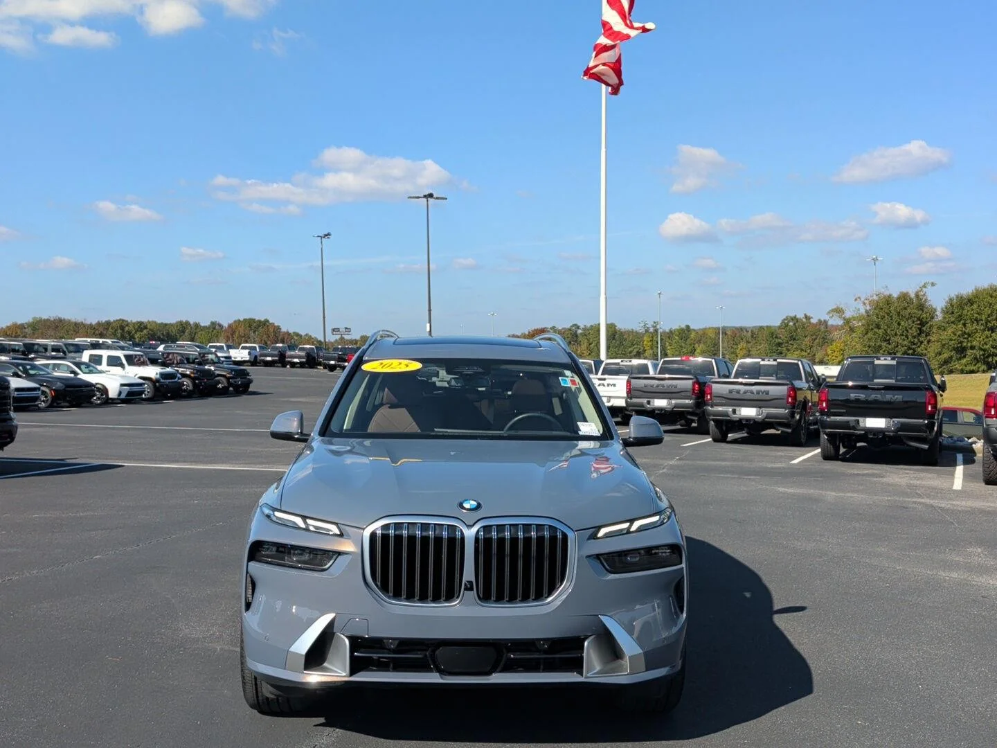 Used 2025 Sparkling Copper Metallic BMW xDrive40i image 8