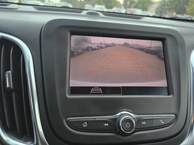Used 2022 Summit White Chevrolet LT image 22