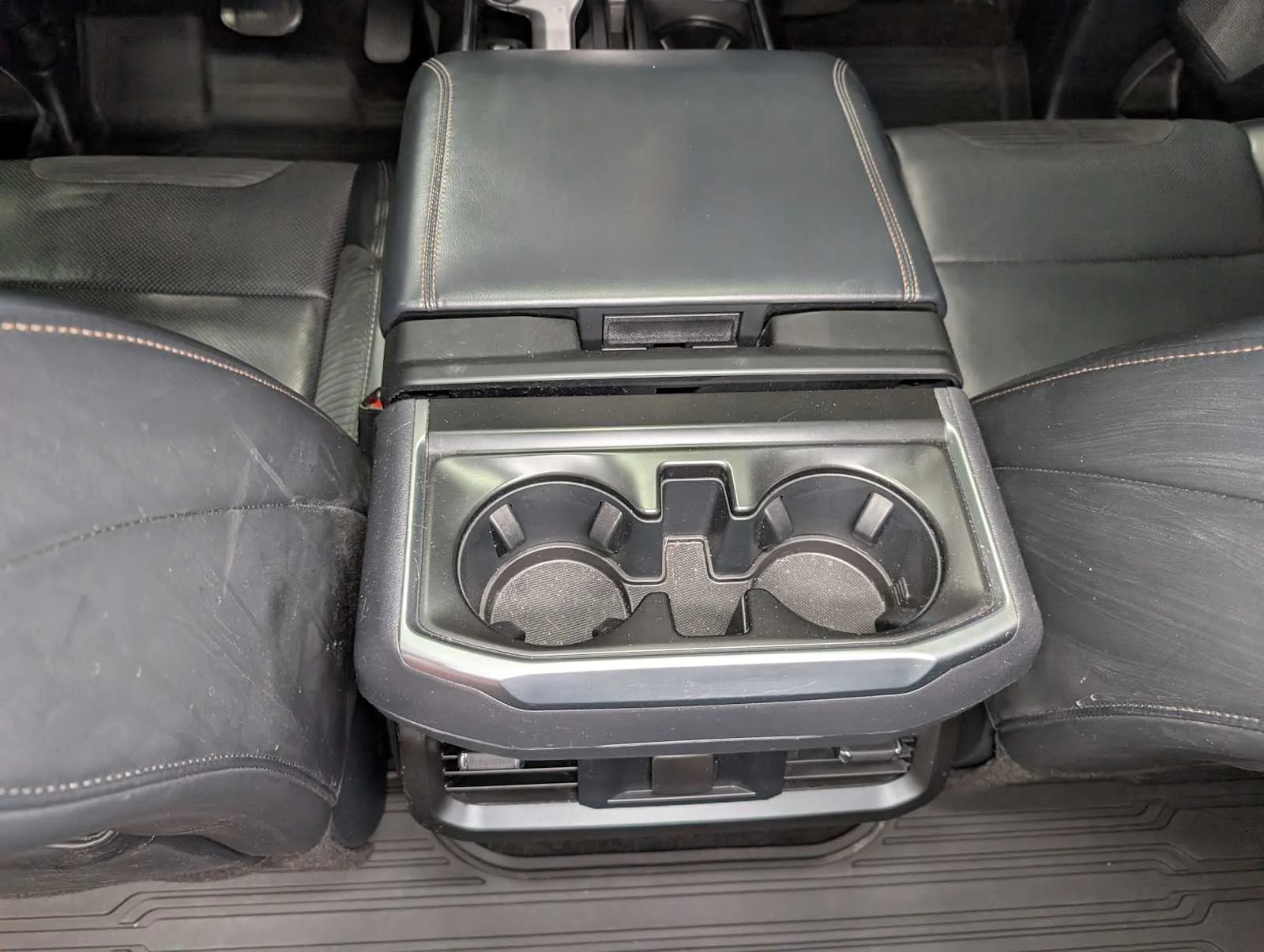 2021 Ford F-150 Raptor - Photo 25