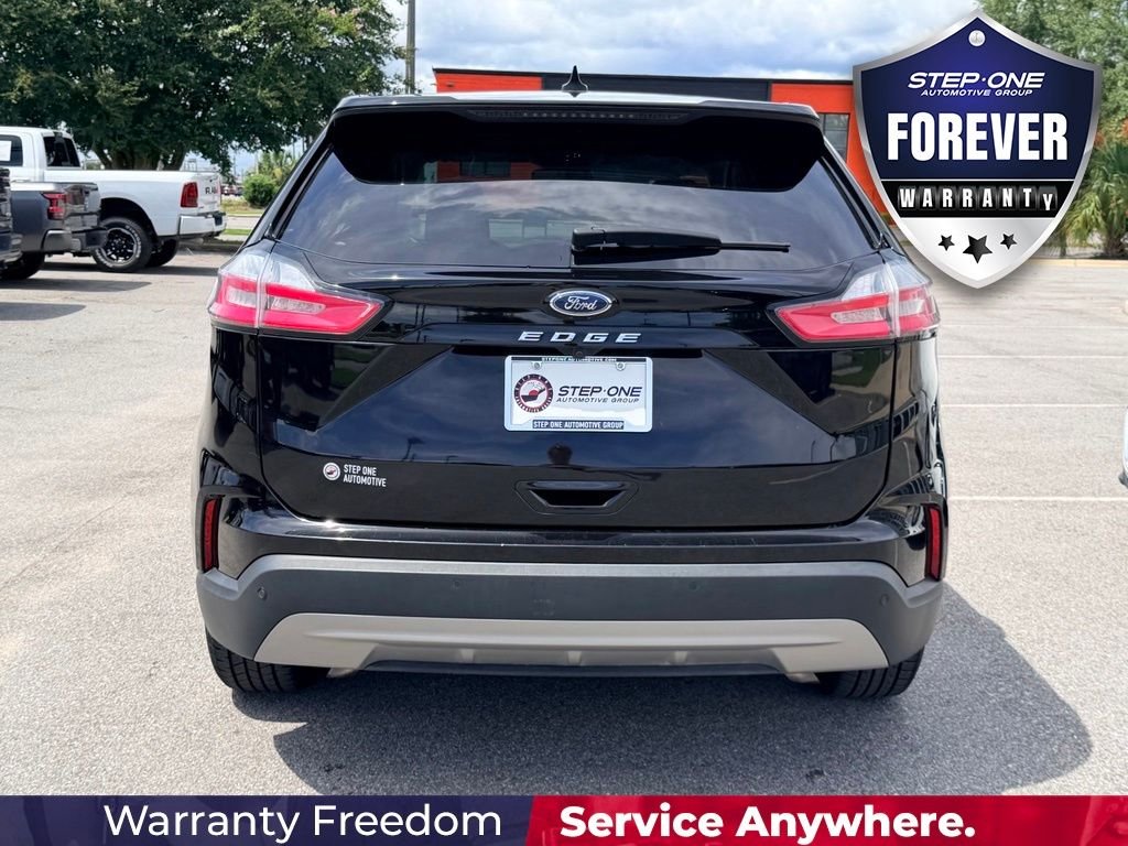Used 2024 Black Ford SEL image 5